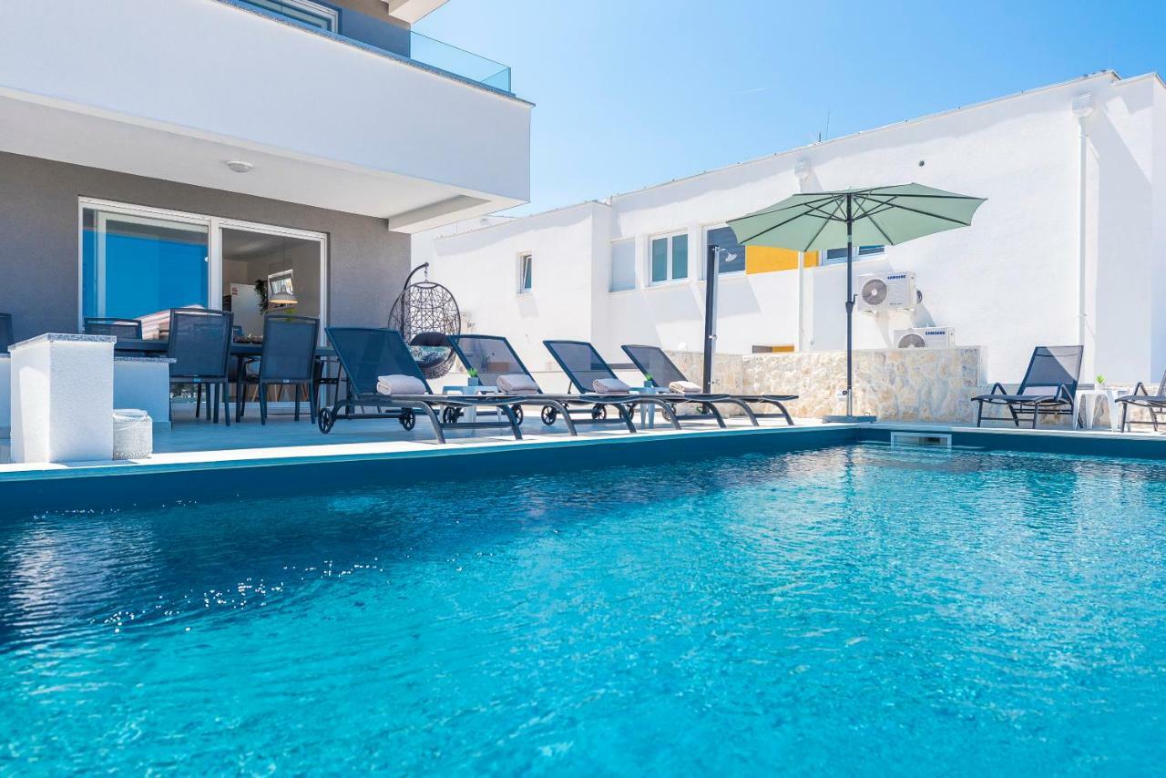 Adris 2 Luxury Modern Apartment With A Pool Novalja Exterior photo