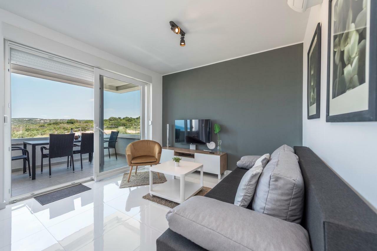 Adris 2 Luxury Modern Apartment With A Pool Novalja Exterior photo