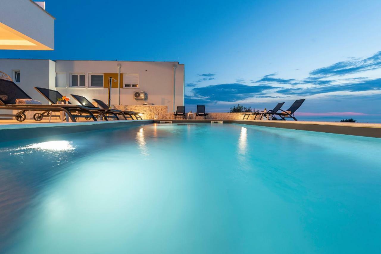 Adris 2 Luxury Modern Apartment With A Pool Novalja Exterior photo