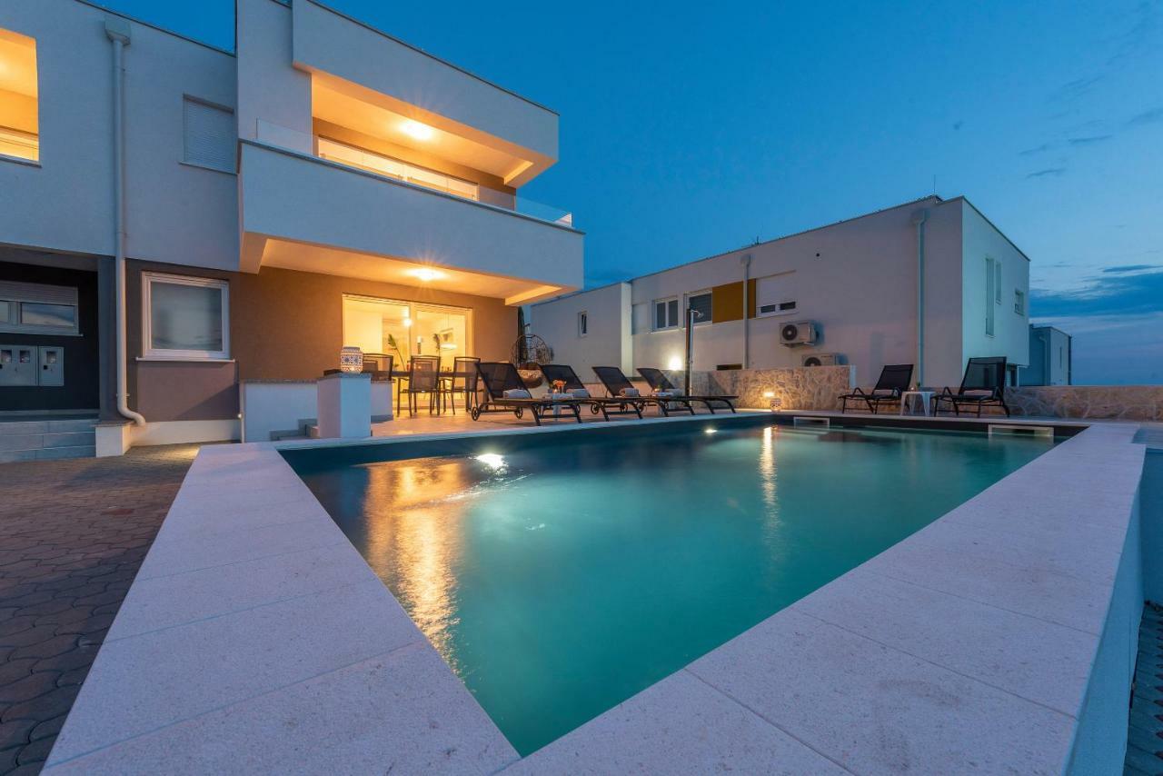 Adris 2 Luxury Modern Apartment With A Pool Novalja Exterior photo