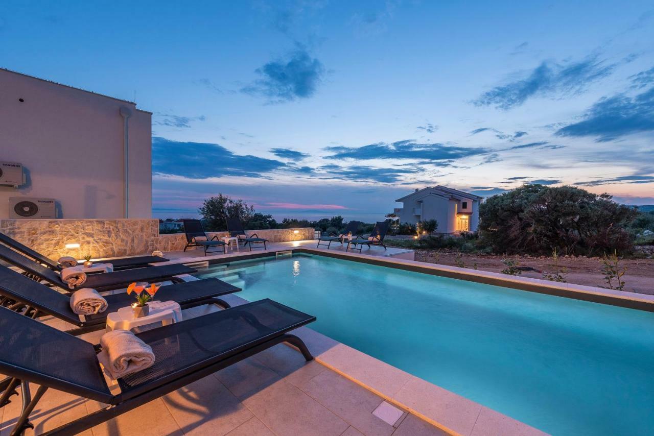 Adris 2 Luxury Modern Apartment With A Pool Novalja Exterior photo